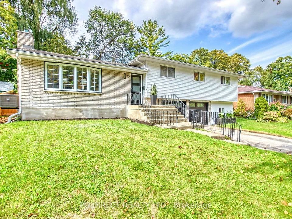 1st image of 13 Parkside Dr