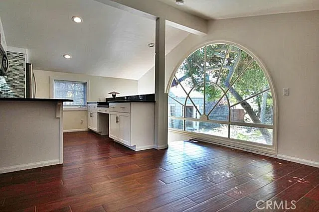 Studio, 550 sqft, $2,600 — Photo 4