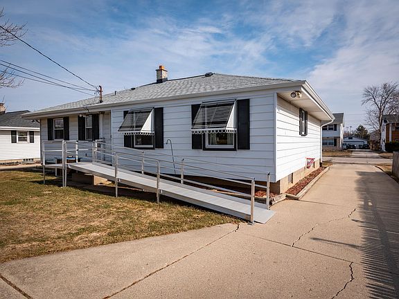 4th image of this home