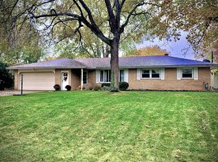 2254 Pawnee Path, Stevensville, MI 49127