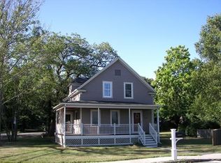 576 Oakhill Ave, Attleboro, MA 02703
