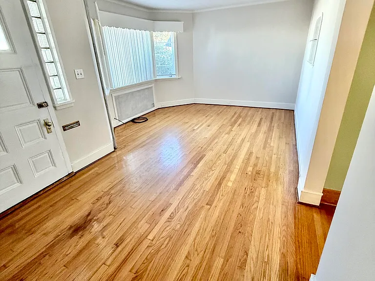 1012 N Webster Ave #1 — Photo 3