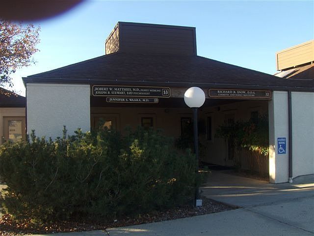 2nd image of 919 12th Pl Ste 13