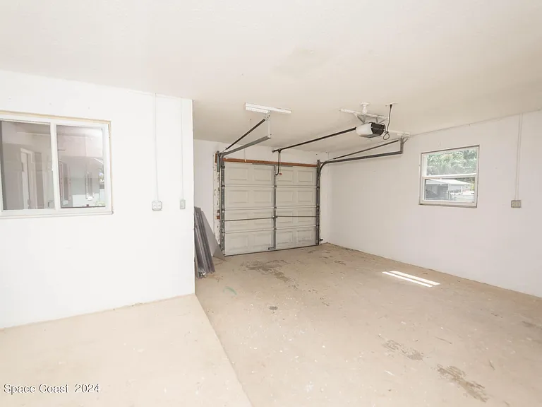 300 Nora Ave — Photo 25
