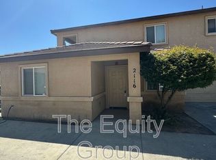 2116 W Lark Ave, Visalia, CA 93291
