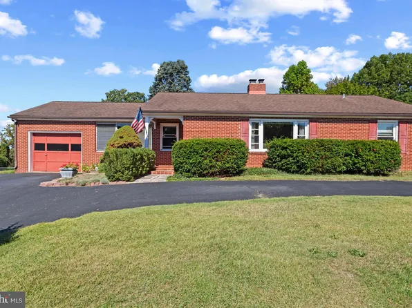 18 Hahn Rd, Westminster, MD 21157