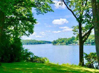 460 N Lake Blvd, Mahopac, NY 10541