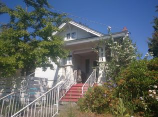 7038 17th Ave NW, Seattle, WA 98117