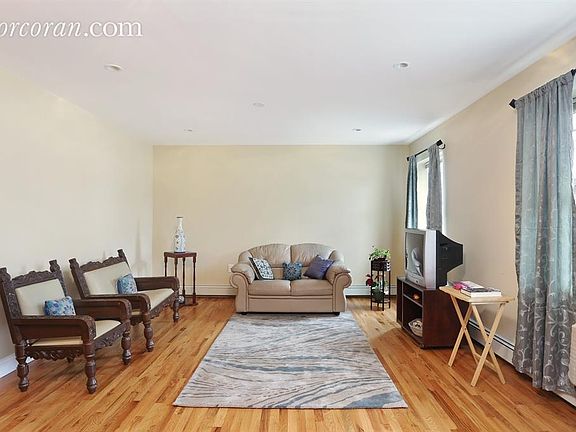 2nd image of 1 84 Beach St