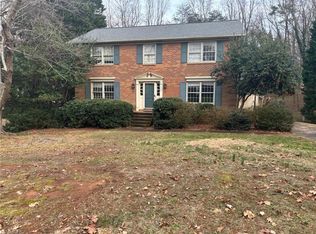 1102 Bearhollow Rd, Greensboro, NC 27410