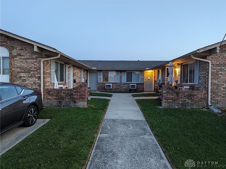 2nd image of 4520-4526 Wayne Meadows Cir