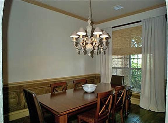 Formal Dining