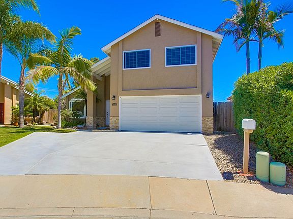 3rd image of 4818 Royal Greens Pl