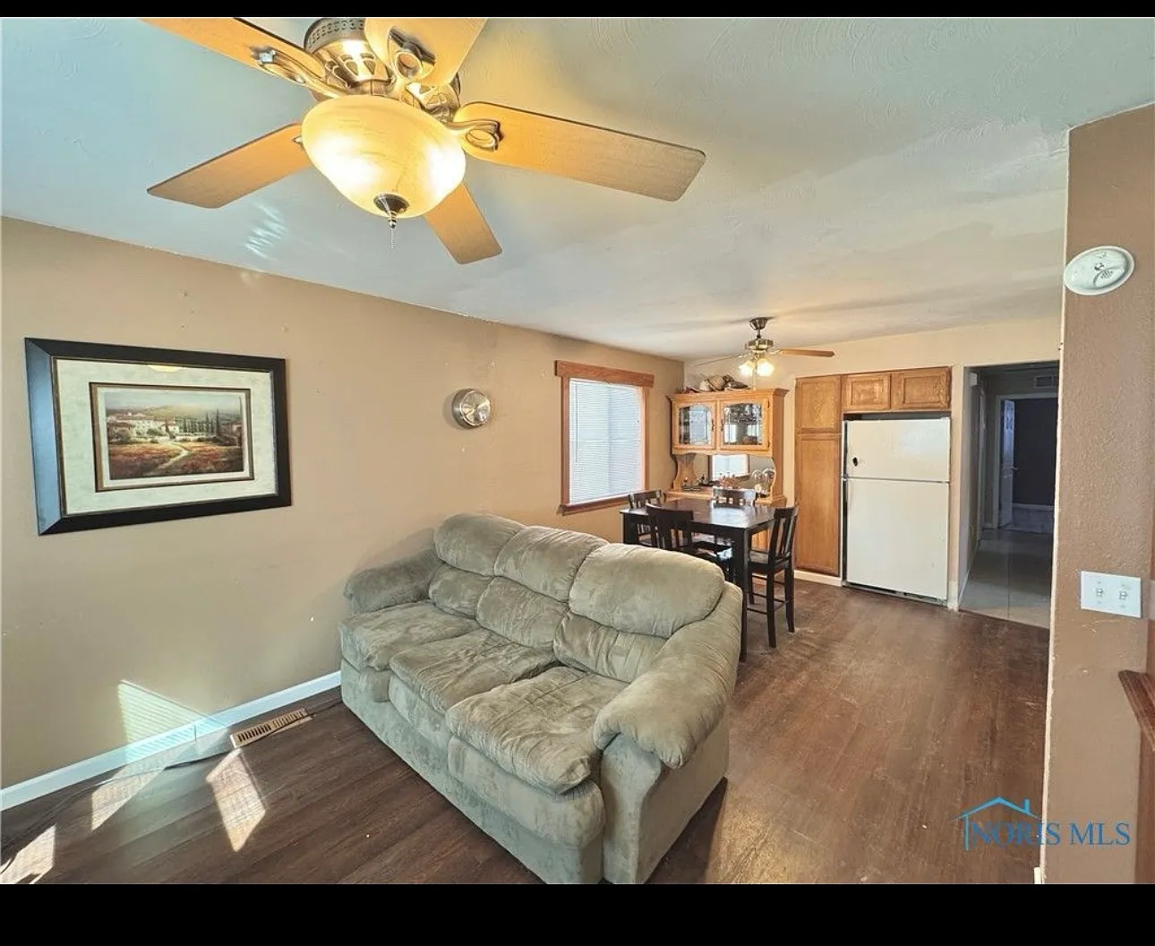 3 bed, 1057 sqft, $1,190 — Photo 4