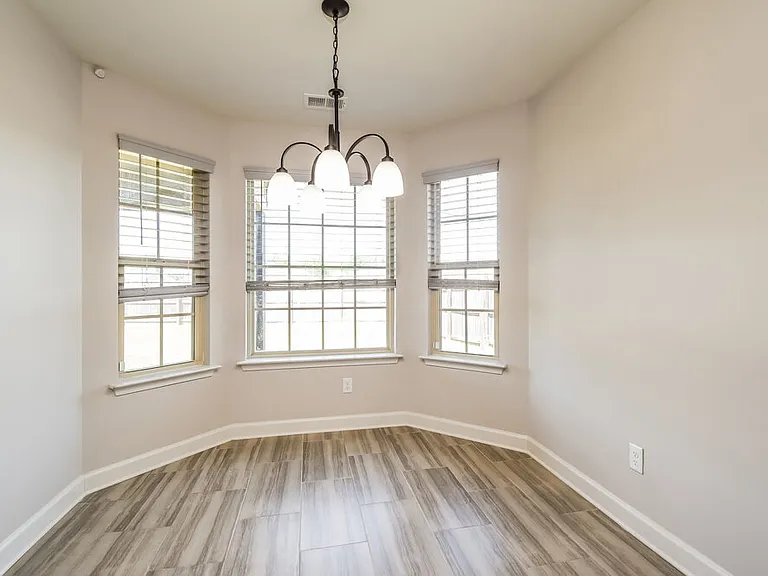 3469 Marion Ln — Photo 8