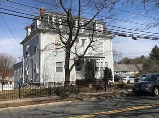 73 Holyoke St, Lynn, MA 01905