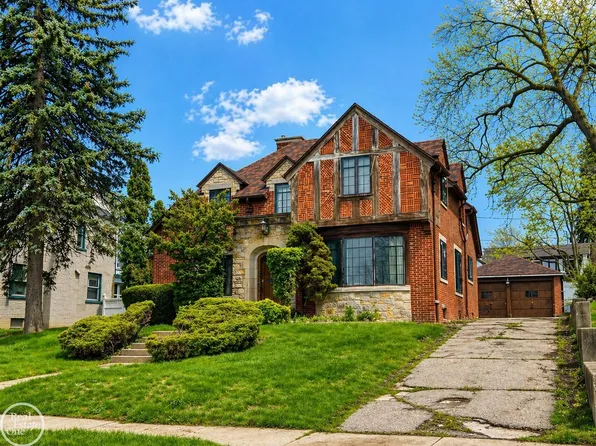 120 Ottawa Dr, Pontiac, MI 48341