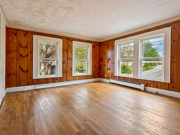 24th image of this home