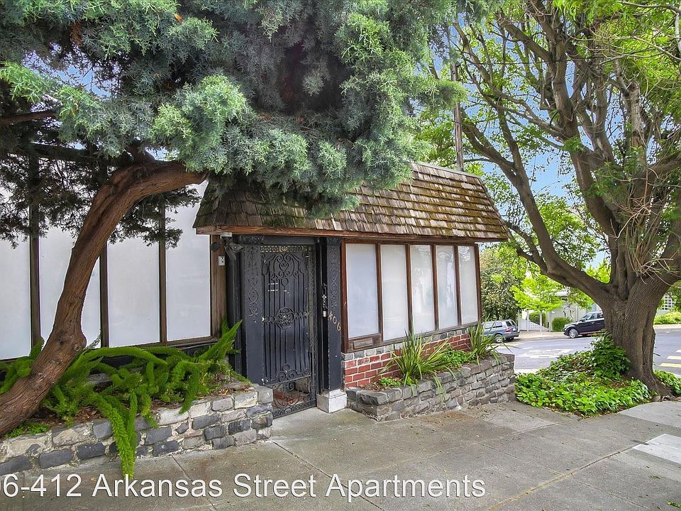1st image of 406 Arkansas St APT 3