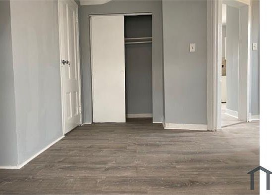 4th image of 327 Beach 68th St Unit 3