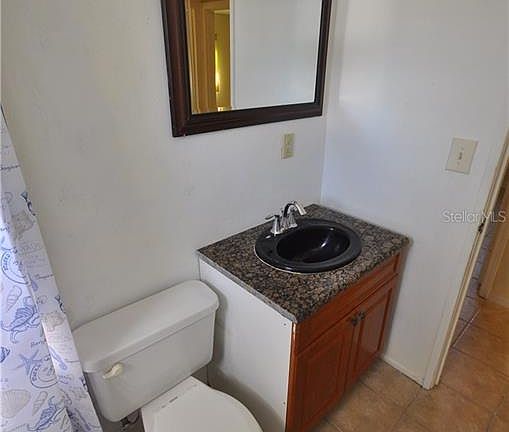 5th image of 1009 Delphinium Dr