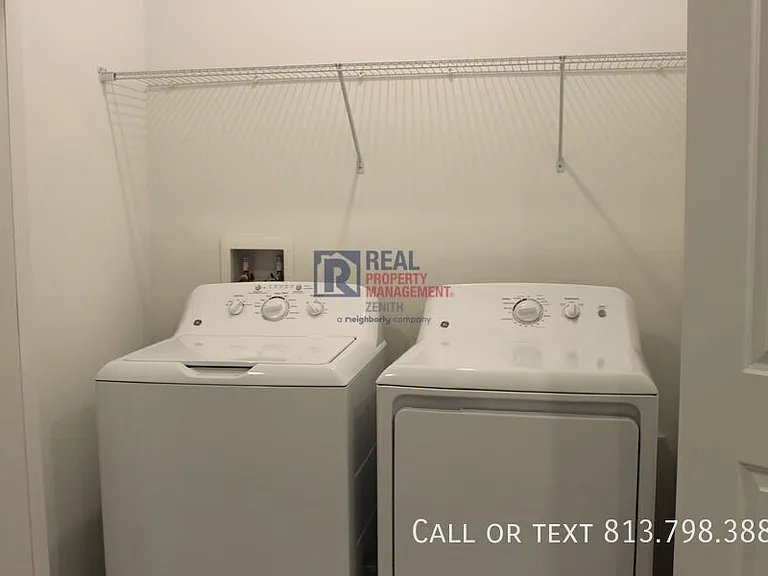 10821 Fowlers Bluff Ct — Photo 8