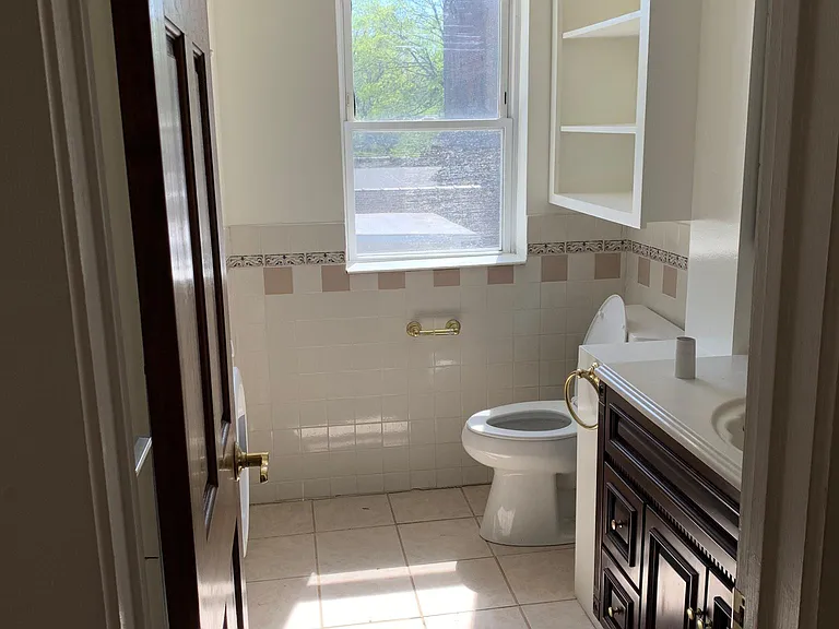 40 S Front St #5 — Photo 8