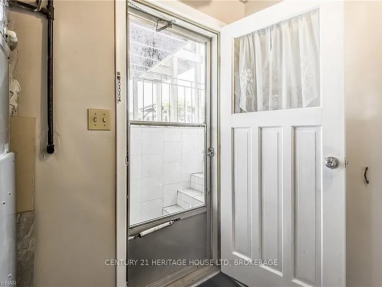 10 Madison St — Photo 27