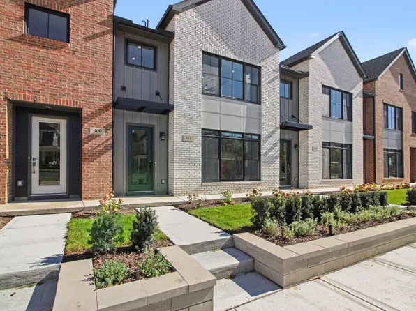 411 S Center St #27, Northville, MI 48167