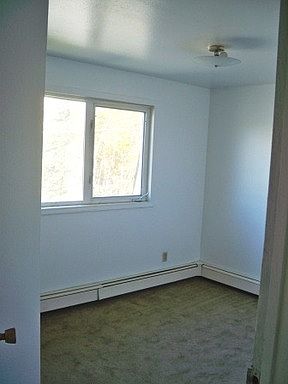 4th image of 2213 Lathrop St APT 4