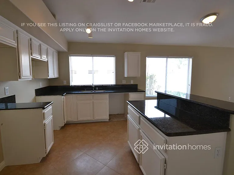 1718 Watercreek Dr — Photo 5