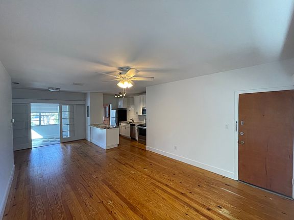 3rd image of 134 Danube Ave APT 4