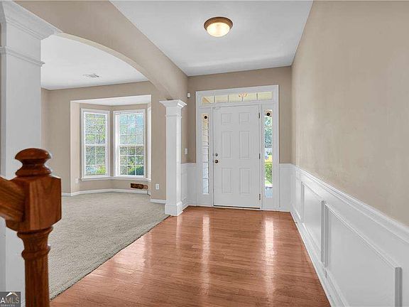 5th image of 7275 Toccoa Cir