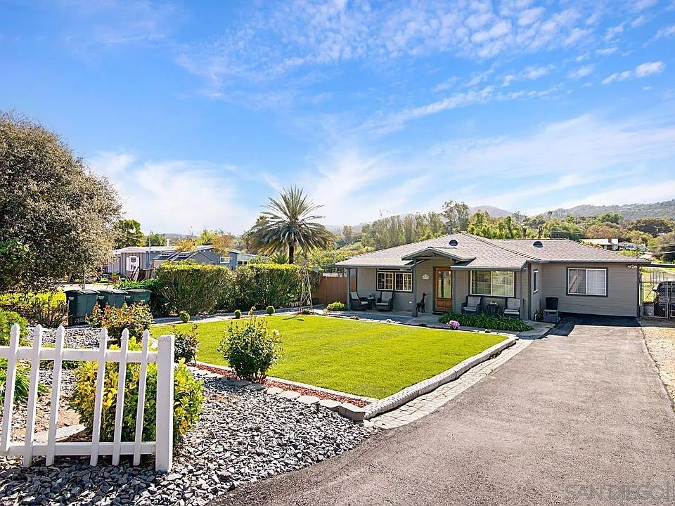 1st image of 1311 Country Club Dr