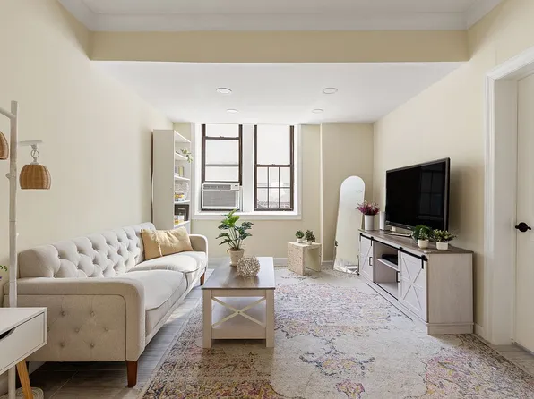 230 E 71st St APT A, Manhattan, NY 10021