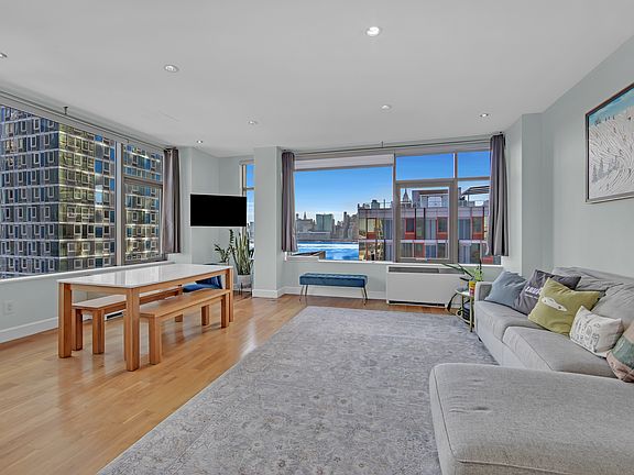 3rd image of 2-17 51st Ave Unit Penthouse 1103
