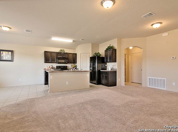 5th image of 1061 Clarkston Dr