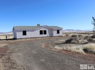 4690 Weatherby Dr, Winnemucca, NV 89445