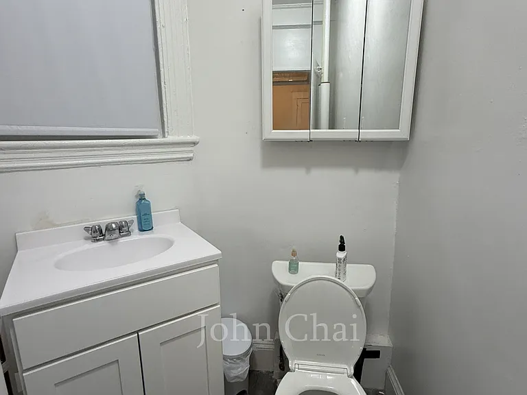 126 Englewood Ave #2 — Photo 40