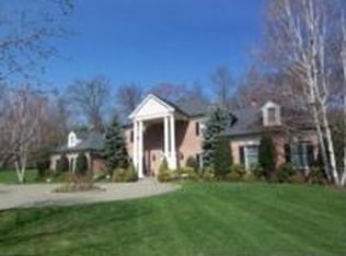 3 Carey Dr, Bedford, NY 10506