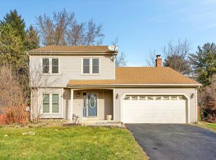 50 Manchester Ct, Fox River Grove, IL 60021