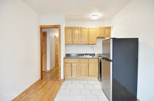 Rented by Bohemia Realty Group | media 7