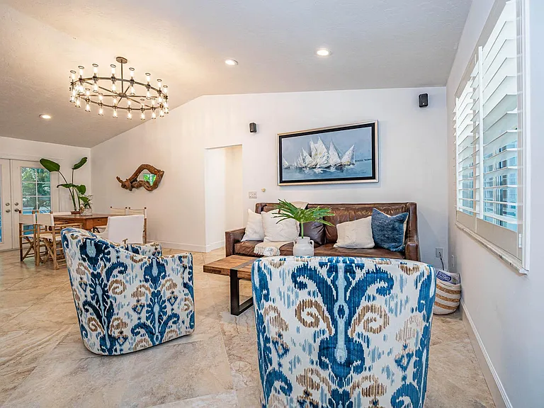 1075 Morningside Dr — Photo 31