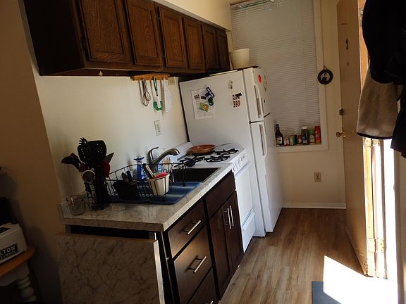 4th image of 2364 Ohio Ave APT 2