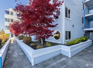 2244 13th Ave W APT 214, Seattle, WA 98119
