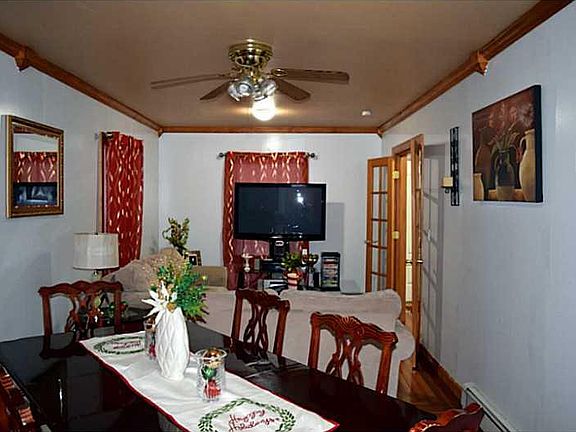 2nd image of 354 Northup St