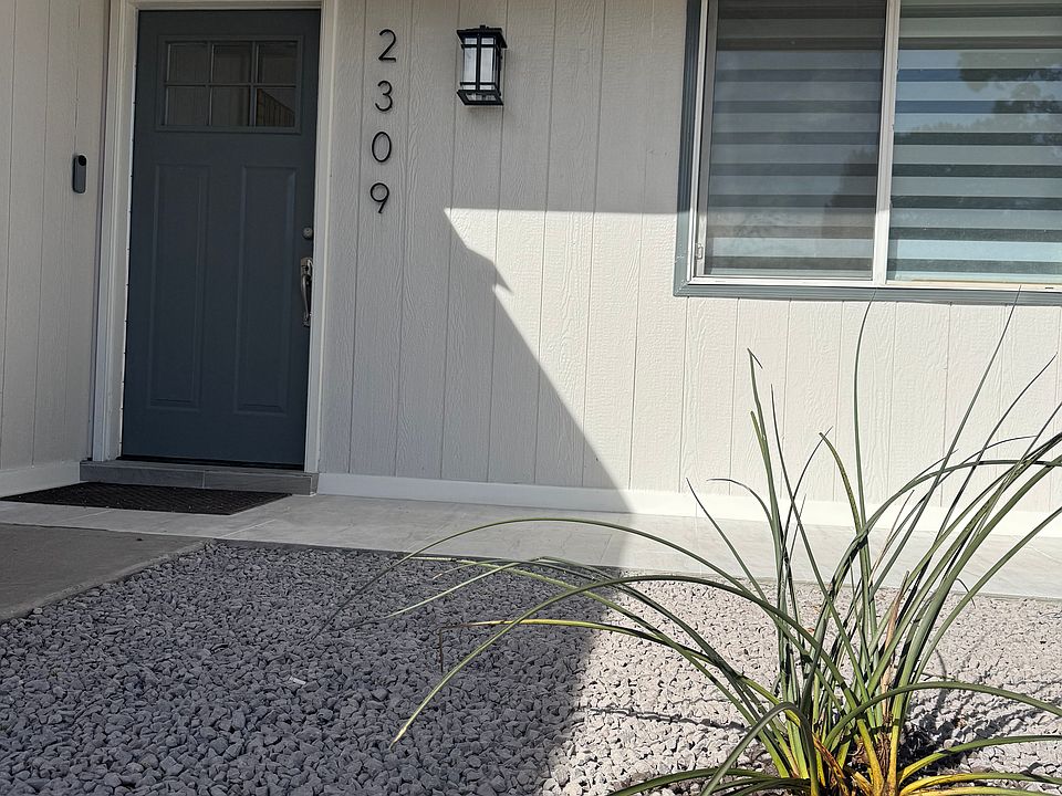 1st image of 2309 Ken Venturi Ln