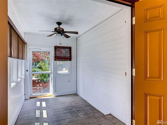 4th image of 15221 182nd Ave SE