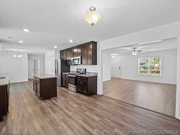 5th image of 6915 Wickersham Rd