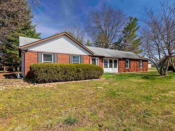 2nd image of 609 N Beadle Dr